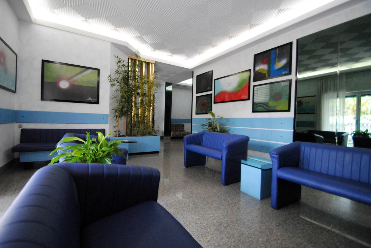 Residence 7 Bello ซัน เบเนเดตโต เดล ตรอนโต ภายนอก รูปภาพ